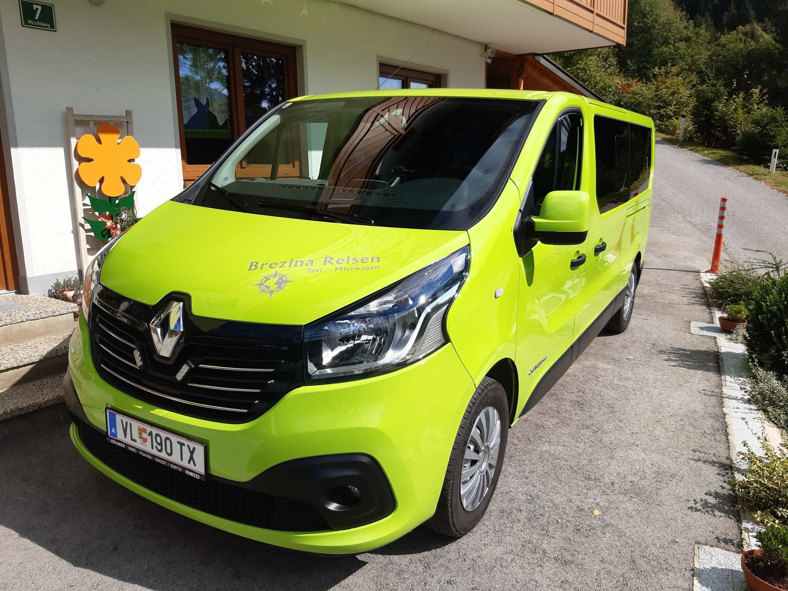 VW T6 von Brezina Reisen – Taxi und Transporte in Kärnten